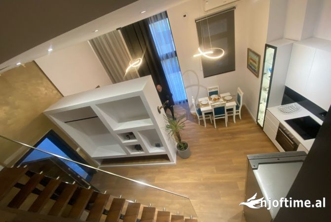 Shtepi ne shitje Apartament ne Tirane, 2+1, Mobilimi E mobiluar, Pagesa 135,000  Euro.