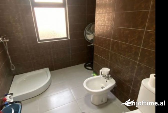 Shtepi ne shitje 2+1 ne Tirane - 135,000 Euro