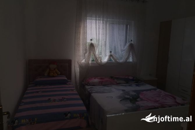Shtepi me qera 2+1 ne Tirane - 450 Euro