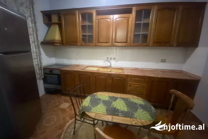 Shtepi me qera 2+1 ne Tirane - 500 Euro