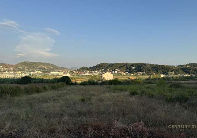 Truall ose Toke ne Tirane - 170,000 Euro