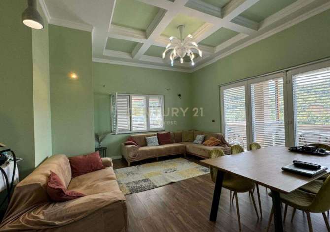 Shtepi ne shitje 3+1 ne Tirane - 420,000 Euro