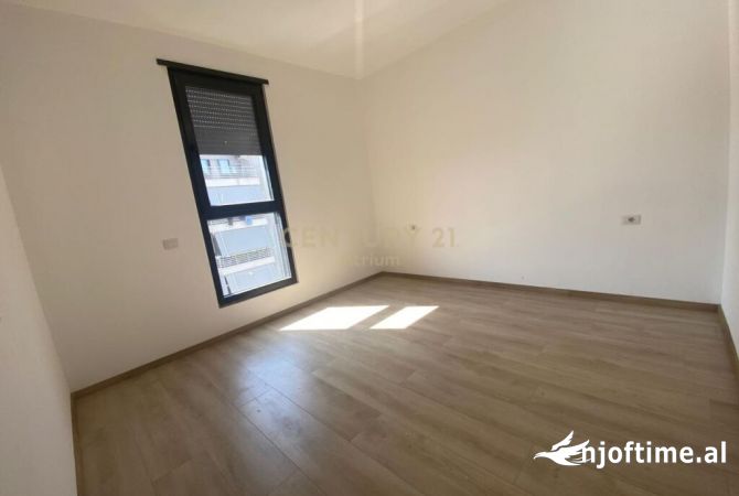 Shtepi ne shitje 2+1 ne Tirane - 175,000 Euro