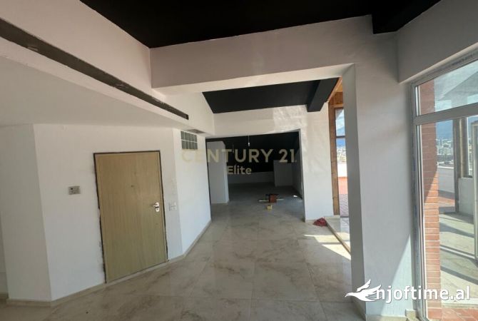 Shtepi ne shitje 4+1 ne Tirane - 570,000 Euro