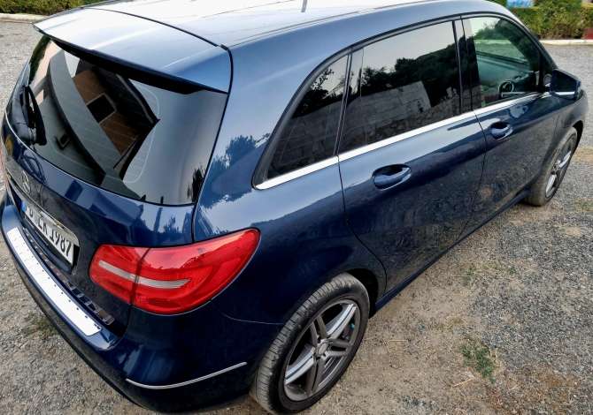 Auto in Vendita  a Tirana - 6,500 Euro