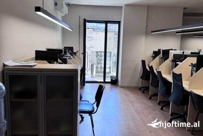 Ambient biznesi me qera 1+1 ne Tirane - 1,950 Euro