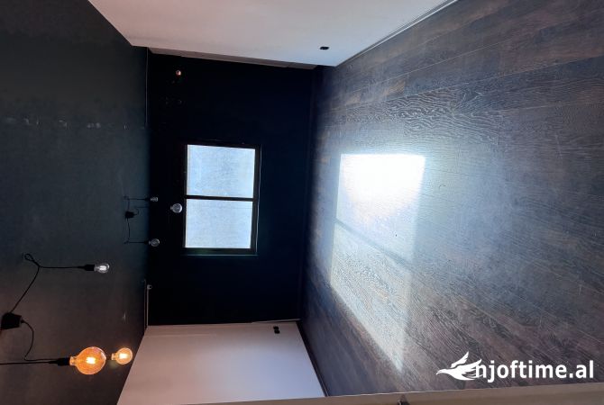 Shtepi me qera 2+1 ne Tirane - 55,000 Leke