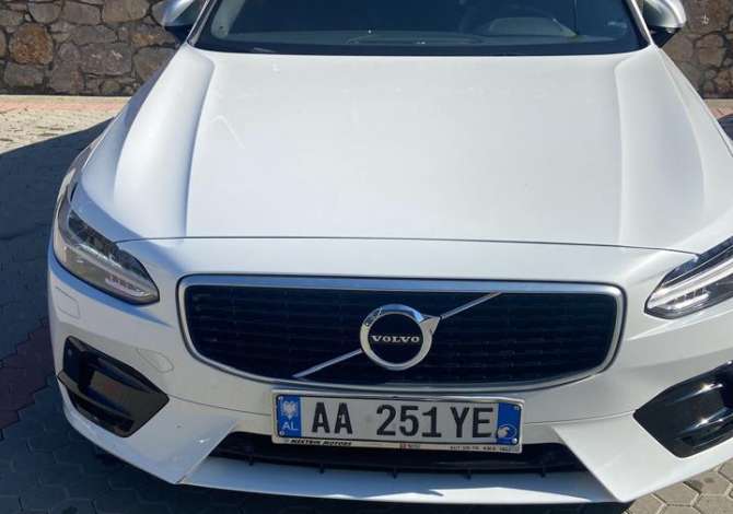 Auto in Vendita  a Tirana - 30,000 Euro