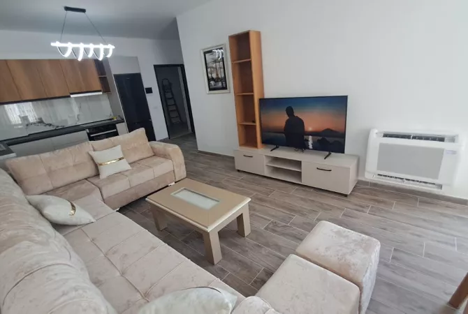 Shtepi me qera Apartament ne Tirane, 1+1, Mobilimi E mobiluar, Pagesa 400  Euro.