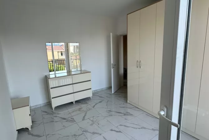 Shtepi me qera Apartament ne Tirane, 1+1, Mobilimi E mobiluar, Pagesa 350  Euro.
