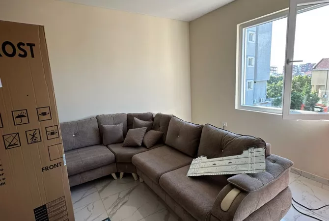 Shtepi me qera 1+1 ne Tirane - 350 Euro