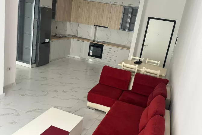 Shtepi me qera 2+1 ne Tirane - 450 Euro
