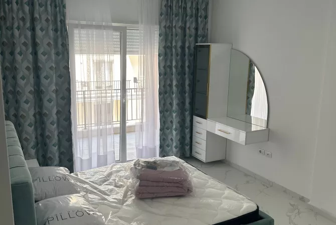 Shtepi me qera 2+1 ne Tirane - 450 Euro