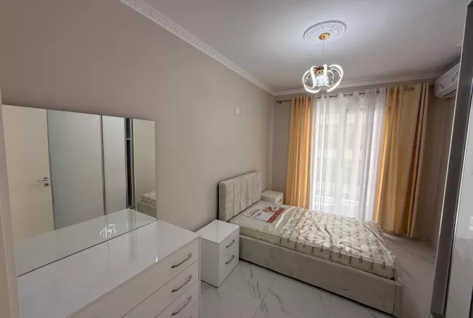 Shtepi me qera 2+1 ne Tirane - 50,000 Leke