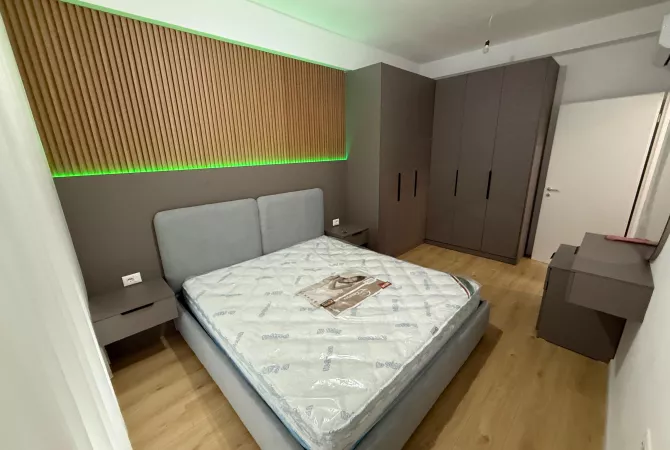 Shtepi me qera Apartament ne Tirane, 1+1, Mobilimi E mobiluar, Pagesa 550  Euro.