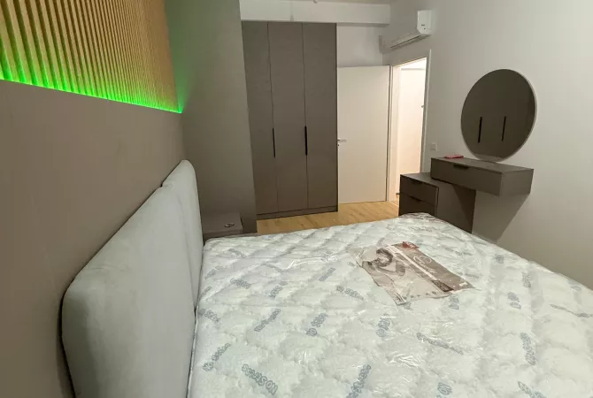 Shtepi me qera Apartament ne Tirane, 1+1, Mobilimi E mobiluar, Pagesa 550  Euro.