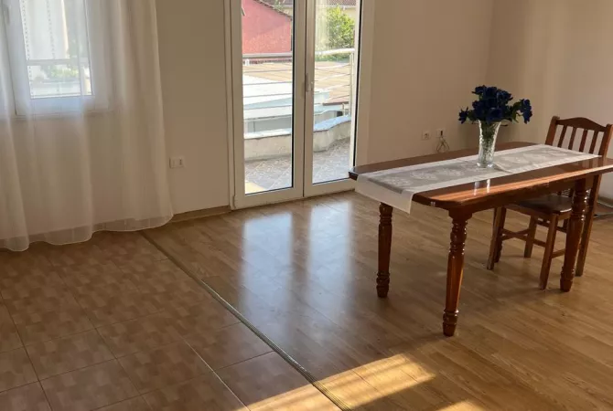 Shtepi me qera 2+1 ne Tirane - 45,000 Leke