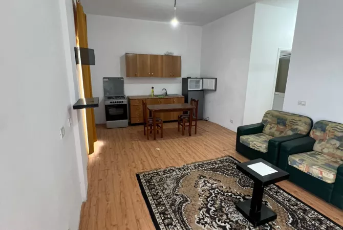 Shtepi me qera 2+1 ne Tirane - 35,000 Leke