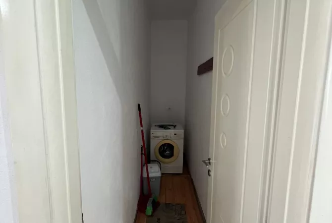 Shtepi me qera Shtepi Private ne Tirane, 2+1, Mobilimi E mobiluar, Pagesa 35,000  Leke.