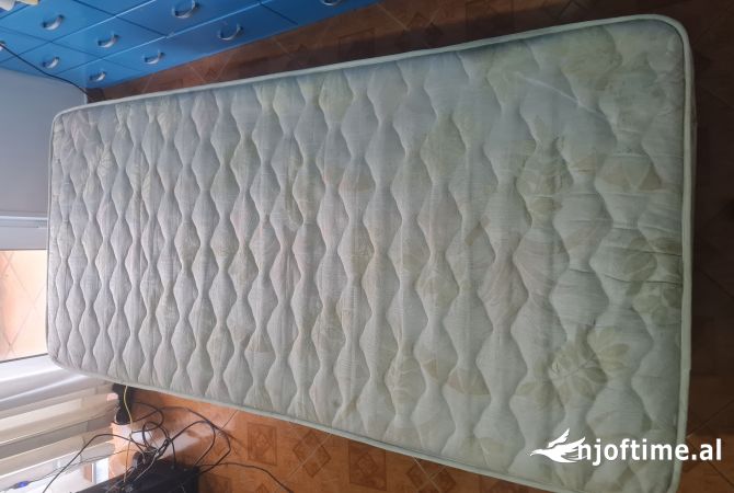 Mobilje dhe Elektroshtepiake  ne Berat - 60 Euro