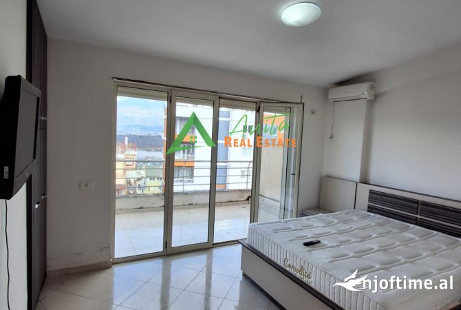 Shtepi ne shitje Duplex(shtepi me 2 kate) ne Tirane, 2+1, Mobilimi Bosh, pa mobiluar, Pagesa 195,000  Euro.