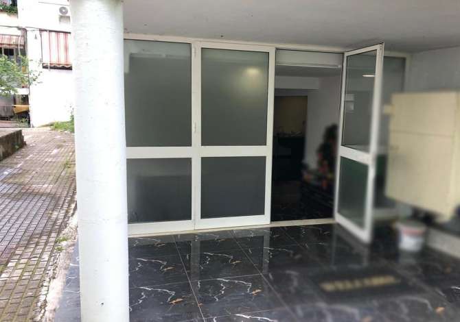 Ambient biznesi me qera 3+1 ne Tirane - 400 Euro