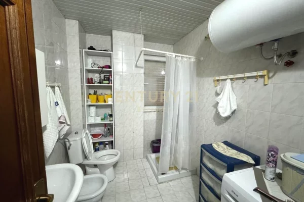 Shtepi ne shitje 2+1 ne Tirane - 200,000 Euro