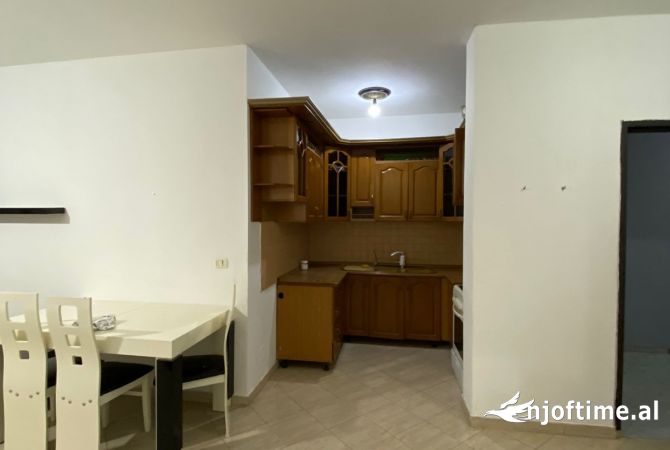 Shtepi ne shitje 2+1 ne Tirane - 100,000 Euro