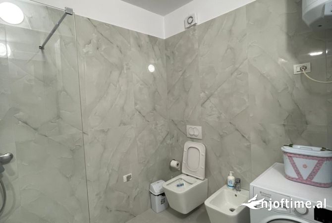 Shtepi me qera 1+1 ne Tirane - 700 Euro
