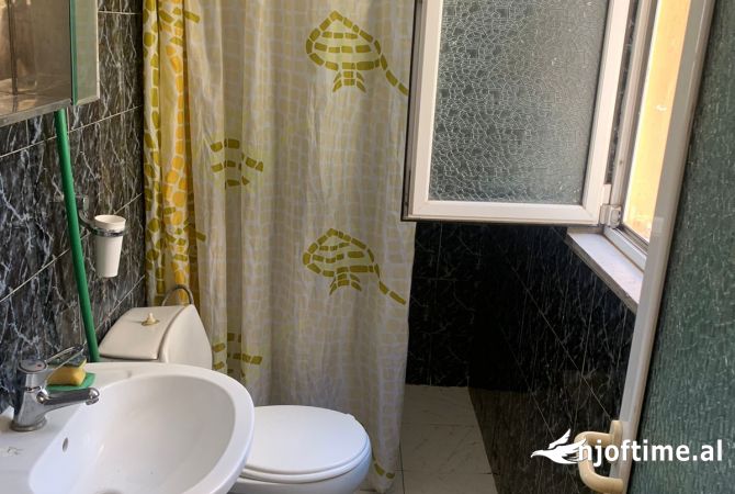 Shtepi me qera Apartament ne Tirane, 1+1, Mobilimi E mobiluar, Pagesa 540  Euro.