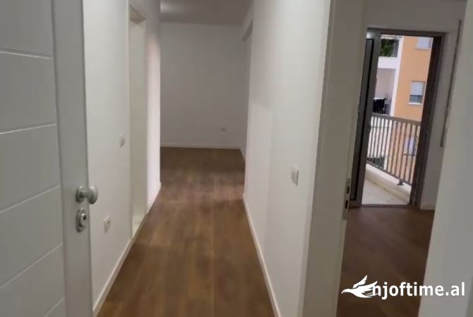 Shtepi ne shitje 1+1 ne Tirane - 155,000 Euro