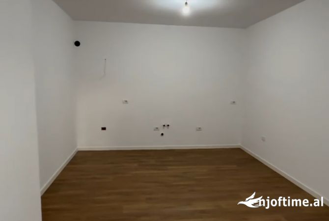 Shtepi ne shitje 1+1 ne Tirane - 155,000 Euro