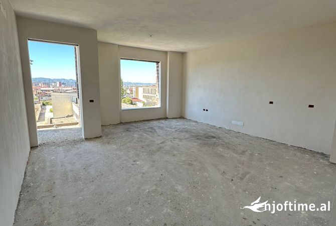 Shtepi ne shitje 2+1 ne Tirane - 145,000 Euro