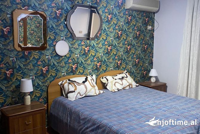 Shtepi me qera Apartament ne Tirane, 2+1, Mobilimi E mobiluar, Pagesa 900  Euro.