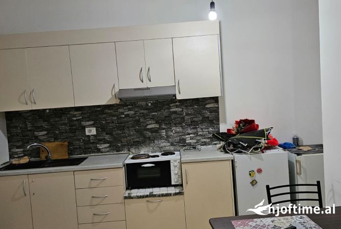 Shtepi me qera 1+1 ne Tirane - 400 Euro