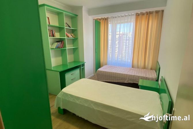 Shtepi me qera Apartament ne Tirane, 2+1, Mobilimi E mobiluar, Pagesa 550  Euro.