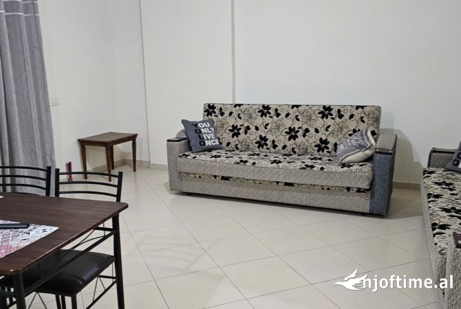 Shtepi me qera 1+1 ne Tirane - 400 Euro