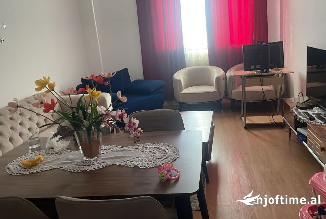 Shtepi me qera 2+1 ne Tirane - 500 Euro