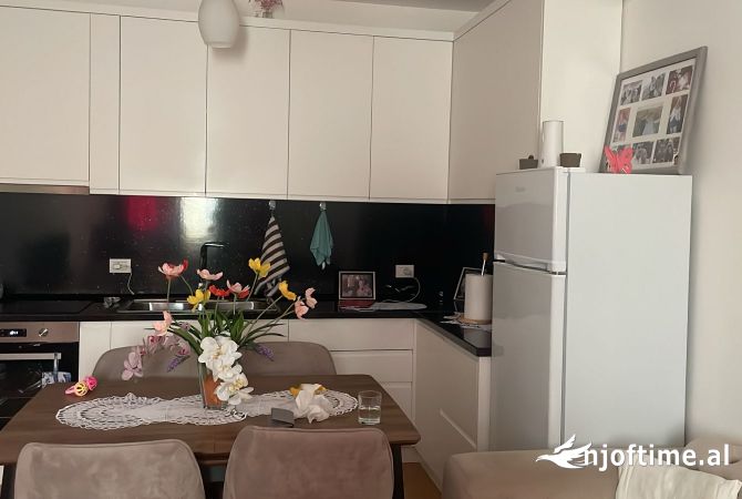 Shtepi me qera 2+1 ne Tirane - 500 Euro
