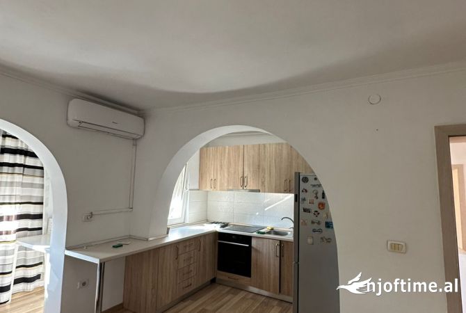 Shtepi me qera 1+1 ne Tirane - 400 Euro
