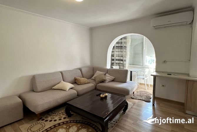 Shtepi me qera 1+1 ne Tirane - 400 Euro