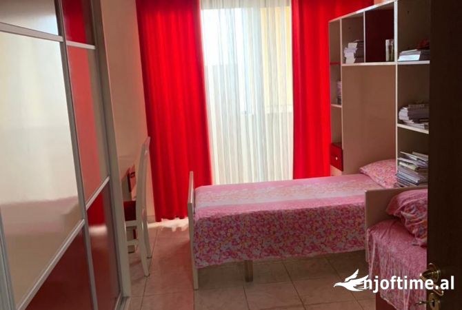 Shtepi me qera 2+1 ne Tirane - 450 Euro
