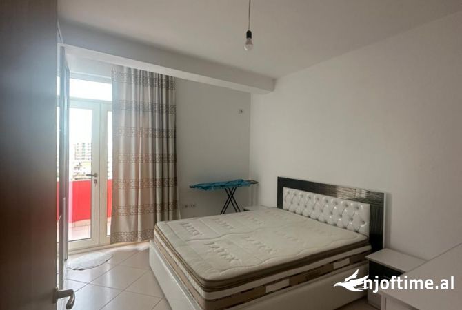 Shtepi me qera 2+1 ne Tirane - 400 Euro