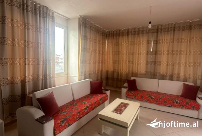 Shtepi me qera 2+1 ne Tirane - 400 Euro