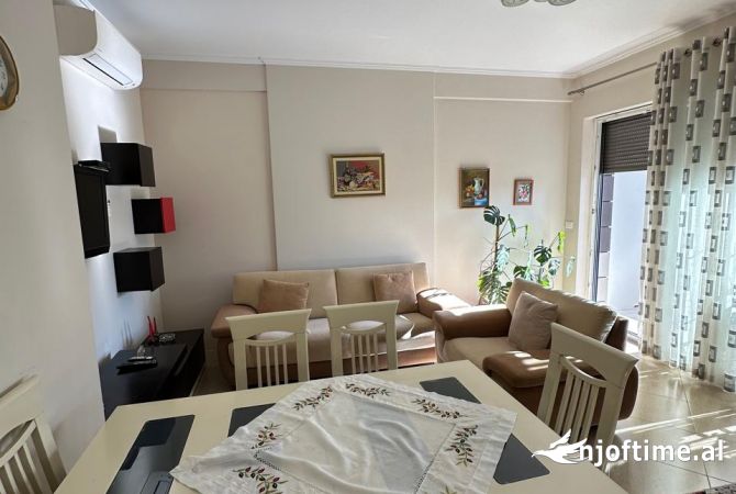 Shtepi me qera 1+1 ne Tirane - 600 Euro