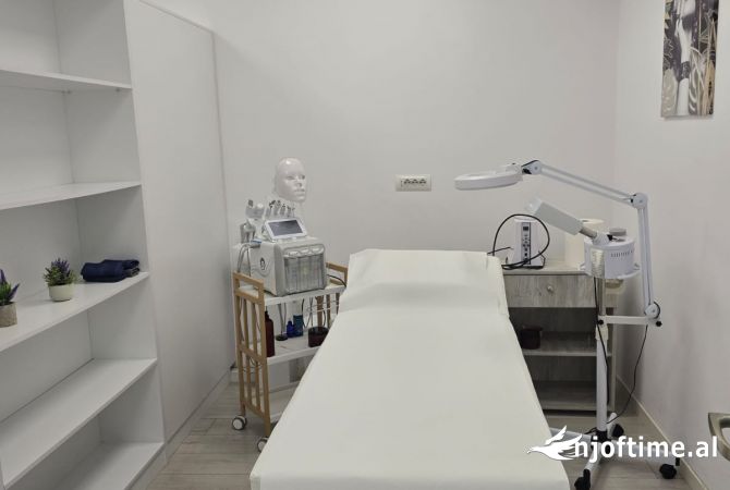 Ambient biznesi me qera 1+1 ne Tirane - 1,300 Euro