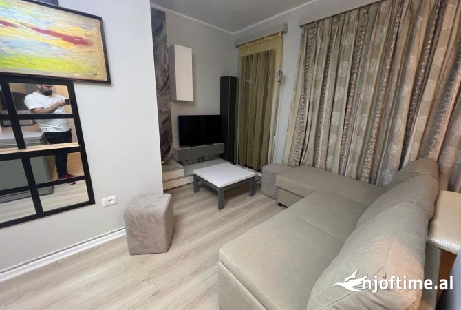 Shtepi ne shitje Apartament ne Tirane, 2+1, Mobilimi E mobiluar, Pagesa 250,000  Euro.