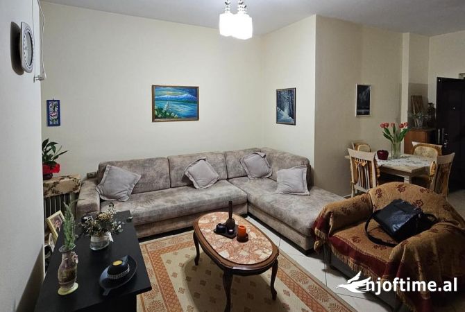 Shtepi me qera 1+1 ne Vlore - 250 Euro