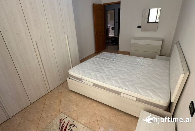 Shtepi me qera 2+1 ne Tirane - 600 Euro