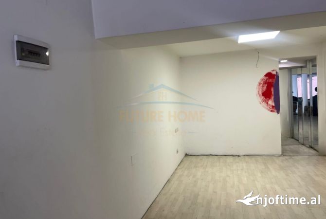 Ambient biznesi me qera 1+1 ne Tirane - 450 Euro